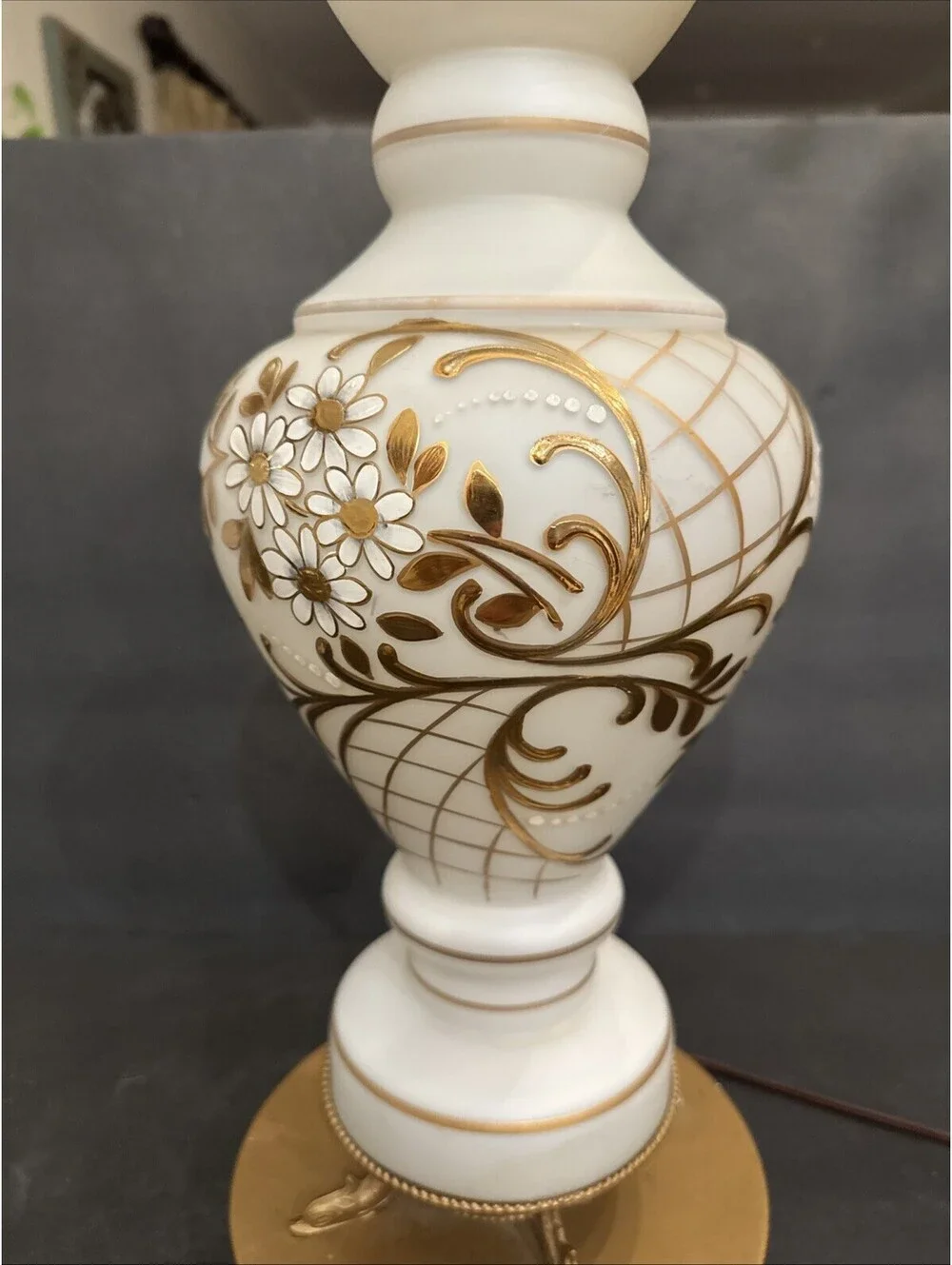 Hollywood Regency 34” Hand Painted Glass Table Lamp w/ Gold Floral Design Gorg